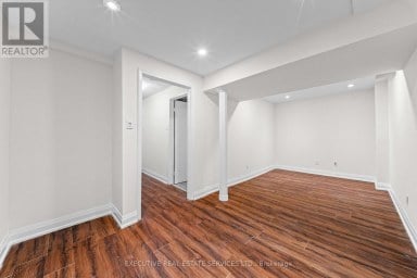 100 CENTRE STREET N Brampton (Brampton North) Ontario photo 34