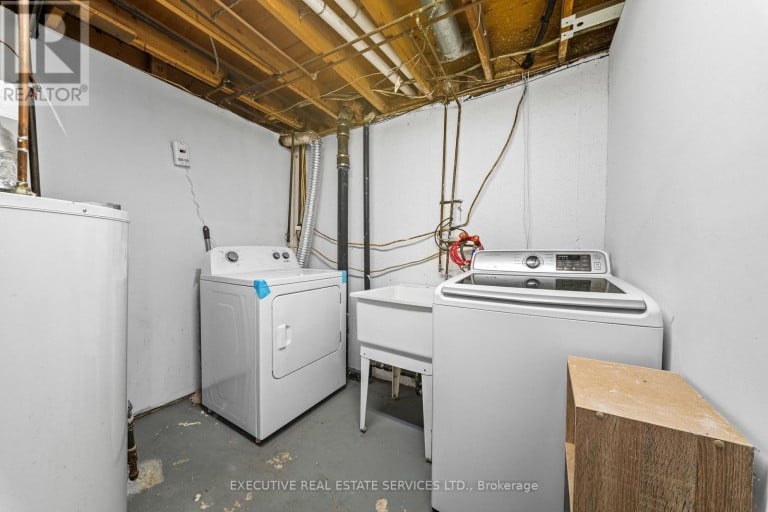 100 CENTRE STREET N, Brampton (Brampton North), Ontario, L6V2Z3