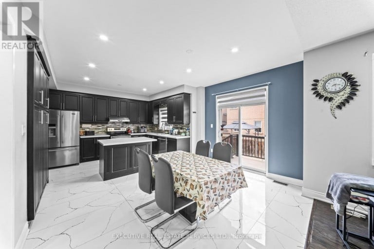 7 CHAPPARAL DRIVE, Brampton (Sandringham-Wellington), Ontario, L6R3C5