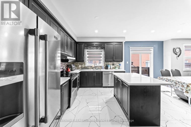 7 CHAPPARAL DRIVE, Brampton (Sandringham-Wellington), Ontario, L6R3C5