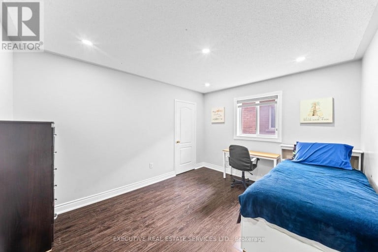 7 CHAPPARAL DRIVE, Brampton (Sandringham-Wellington), Ontario, L6R3C5
