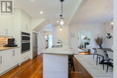 620 INDIAN ROAD Toronto (High Park North) Ontario photo 11