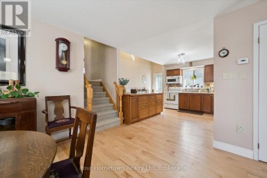 45 PEGLAR CRESCENT Centre Wellington (Fergus) Ontario photo 10
