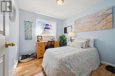 45 PEGLAR CRESCENT Centre Wellington (Fergus) Ontario photo 15