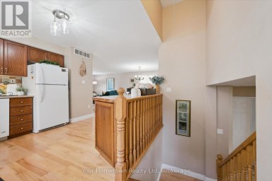 45 PEGLAR CRESCENT Centre Wellington (Fergus) Ontario photo 22