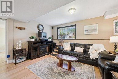 45 PEGLAR CRESCENT Centre Wellington (Fergus) Ontario photo 24