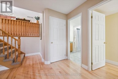 45 PEGLAR CRESCENT Centre Wellington (Fergus) Ontario photo 27