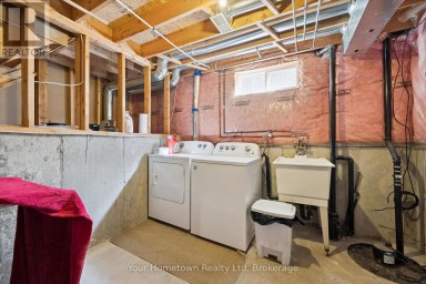 45 PEGLAR CRESCENT Centre Wellington (Fergus) Ontario photo 29