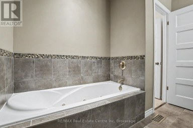 15 - 167 ARKELL ROAD Guelph (Kortright East) Ontario photo 18