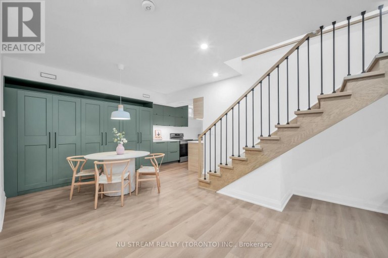 323 WINNIFRED DRIVE, Georgina (Keswick South), Ontario, L4P3B4