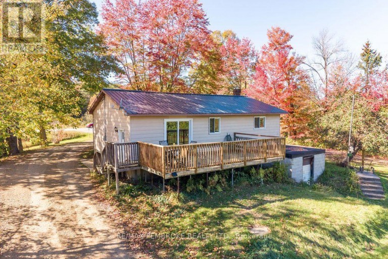 37800 41 HIGHWAY, North Algona Wilberforce, Ontario, K8A6W4