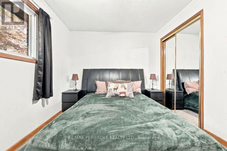 37800 41 HIGHWAY, North Algona Wilberforce, Ontario, K8A6W4