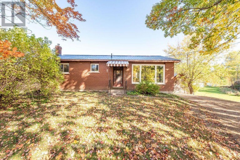 37800 41 HIGHWAY, North Algona Wilberforce, Ontario, K8A6W4