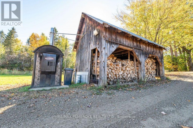 37800 41 HIGHWAY, North Algona Wilberforce, Ontario, K8A6W4