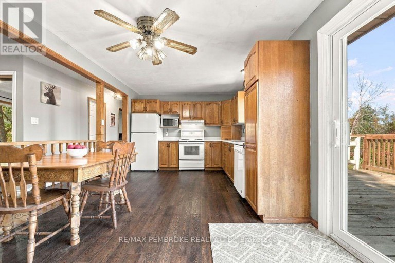 37800 41 HIGHWAY, North Algona Wilberforce, Ontario, K8A6W4