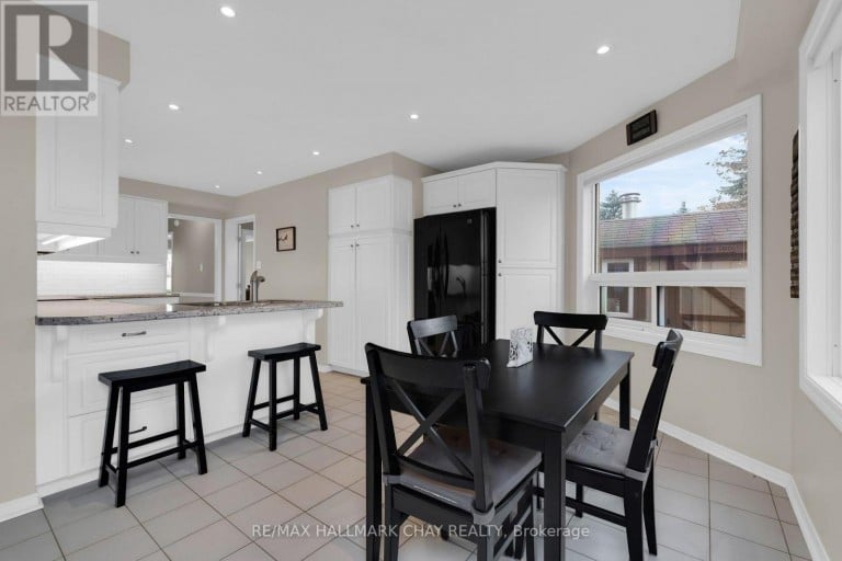 35 GRASETT CRESCENT, Barrie (West Bayfield), Ontario, L4N6Z8