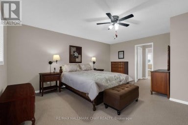 35 GRASETT CRESCENT Barrie (West Bayfield) Ontario photo 17