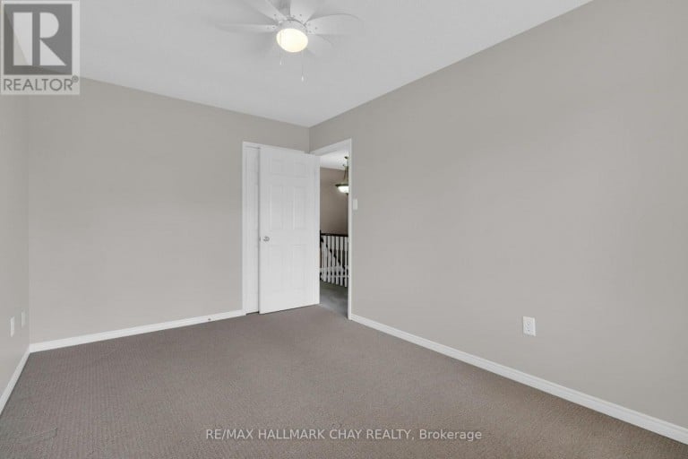 35 GRASETT CRESCENT, Barrie (West Bayfield), Ontario, L4N6Z8