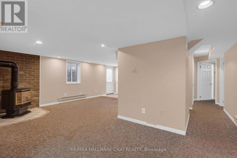 35 GRASETT CRESCENT, Barrie (West Bayfield), Ontario, L4N6Z8