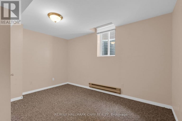 35 GRASETT CRESCENT, Barrie (West Bayfield), Ontario, L4N6Z8