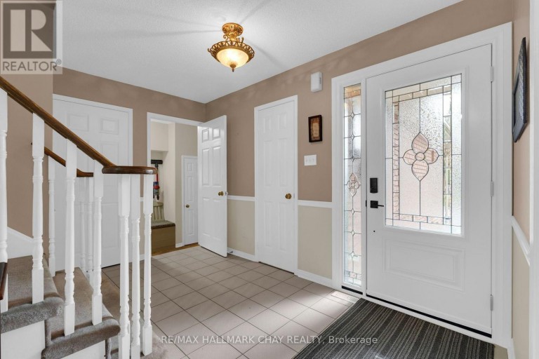 35 GRASETT CRESCENT, Barrie (West Bayfield), Ontario, L4N6Z8
