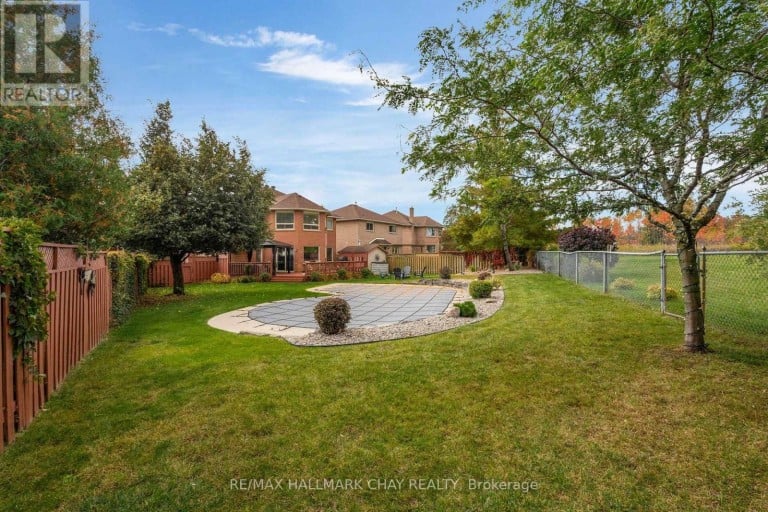 35 GRASETT CRESCENT, Barrie (West Bayfield), Ontario, L4N6Z8
