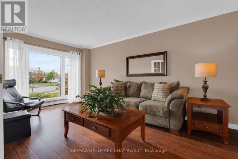 35 GRASETT CRESCENT, Barrie (West Bayfield), Ontario, L4N6Z8