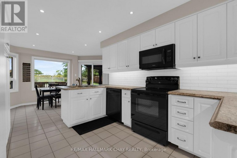 35 GRASETT CRESCENT, Barrie (West Bayfield), Ontario, L4N6Z8
