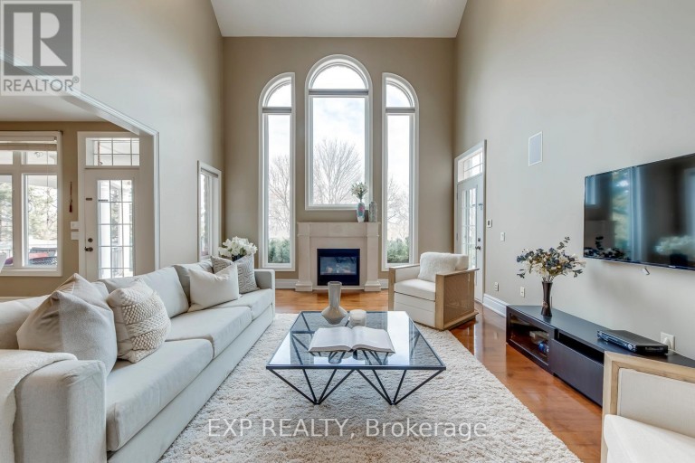 530 GOLFVIEW COURT, Oakville (GA Glen Abbey), Ontario, L6M4W6