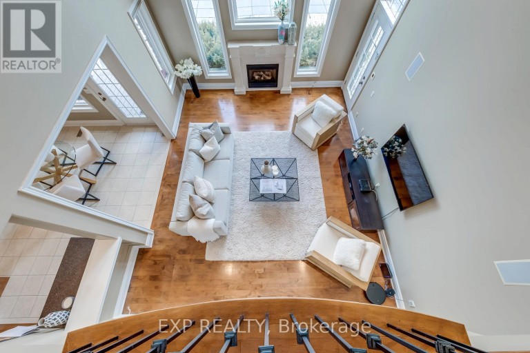 530 GOLFVIEW COURT, Oakville (GA Glen Abbey), Ontario, L6M4W6