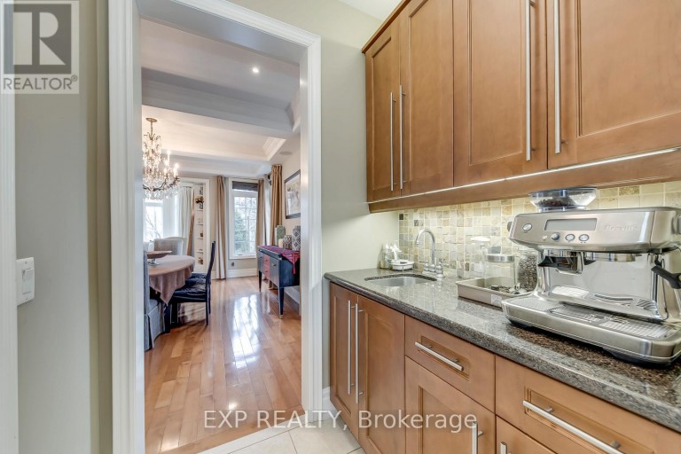 530 GOLFVIEW COURT, Oakville (GA Glen Abbey), Ontario, L6M4W6