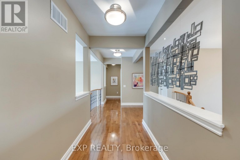 530 GOLFVIEW COURT, Oakville (GA Glen Abbey), Ontario, L6M4W6