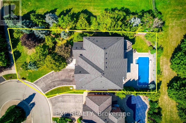 530 GOLFVIEW COURT, Oakville (GA Glen Abbey), Ontario, L6M4W6