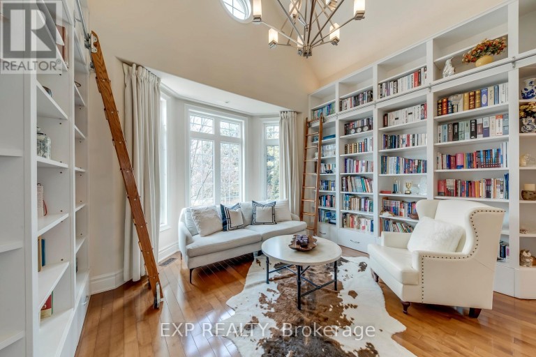 530 GOLFVIEW COURT, Oakville (GA Glen Abbey), Ontario, L6M4W6