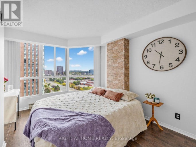 1108 - 145 HILLCREST AVENUE, Mississauga (Cooksville), Ontario, L5B3Z1