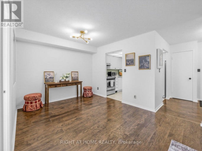 1108 - 145 HILLCREST AVENUE, Mississauga (Cooksville), Ontario, L5B3Z1