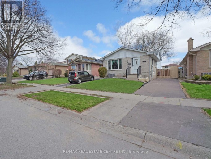 771 MONSARRAT AVENUE, London East (East A), Ontario, N5Y4Y3