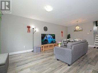 771 MONSARRAT AVENUE London East (East A) Ontario photo 4