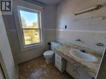 56 Cathcart ST Sault Ste. Marie Ontario photo 10