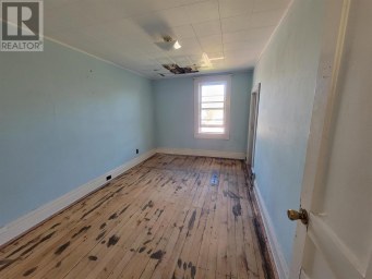 56 Cathcart ST Sault Ste. Marie Ontario photo 12
