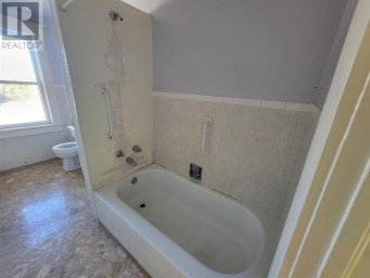 56 Cathcart ST Sault Ste. Marie Ontario photo 9