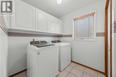 707 Hawkside Mews NW Calgary Alberta photo 17