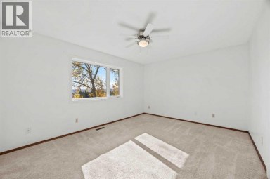 707 Hawkside Mews NW Calgary Alberta photo 20