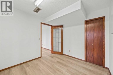 707 Hawkside Mews NW Calgary Alberta photo 36