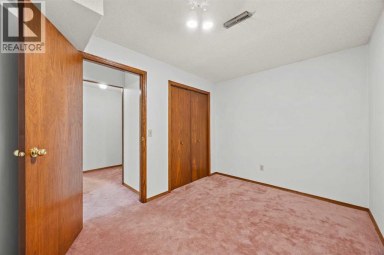 707 Hawkside Mews NW Calgary Alberta photo 39
