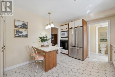 26 MAPLEWOOD DRIVE Guelph (Dovercliffe Park/Old University) Ontario photo 16