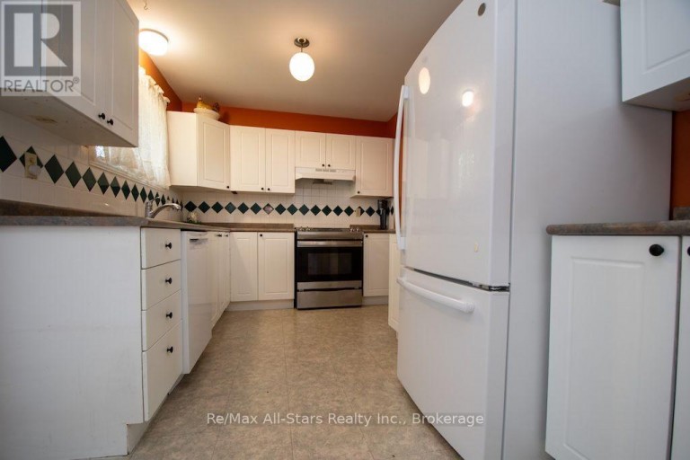 41 CEDARTREE LANE, Kawartha Lakes (Bobcaygeon), Ontario, K0M1A0