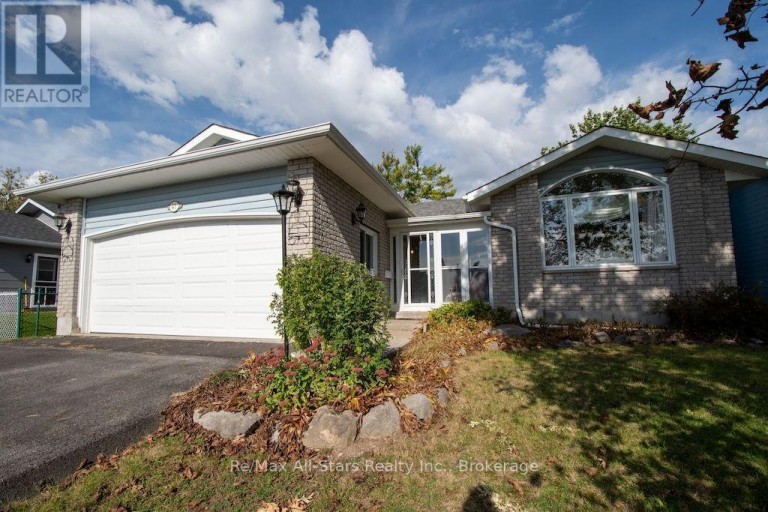 41 CEDARTREE LANE, Kawartha Lakes (Bobcaygeon), Ontario, K0M1A0