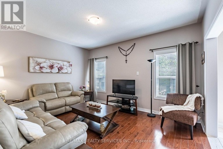 151 FAIRHILL AVENUE, Brampton (Fletcher's Meadow), Ontario, L7A2J4
