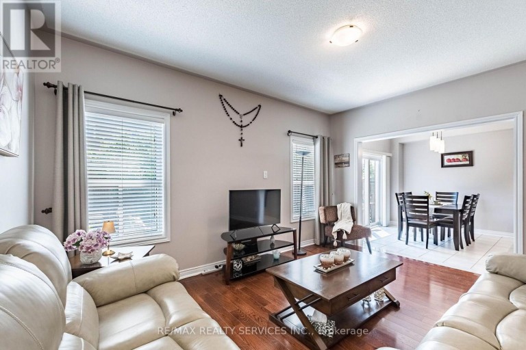 151 FAIRHILL AVENUE, Brampton (Fletcher's Meadow), Ontario, L7A2J4